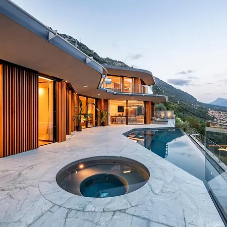 Osee Di Villa *