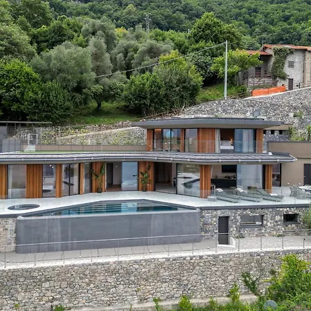 Osee Di Villa Sala Comacina